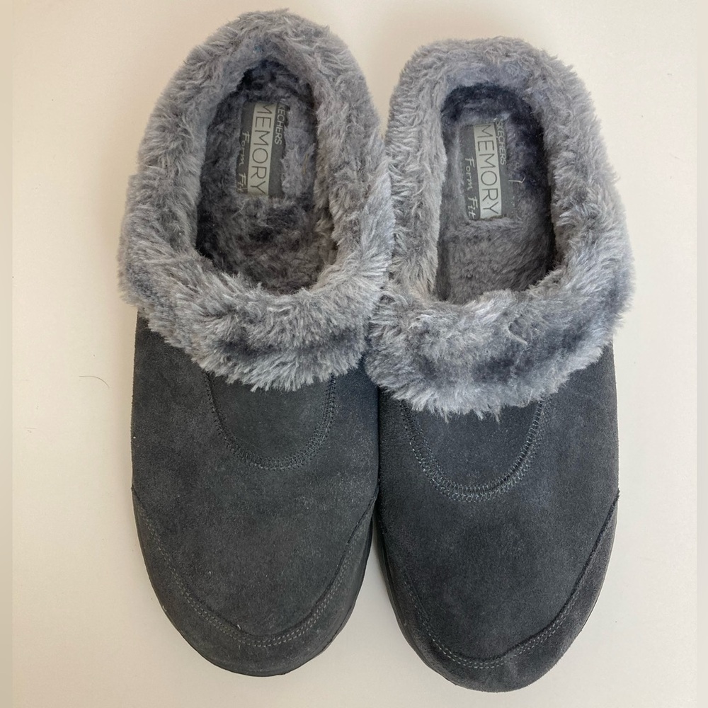 *Skechers Memory Foam Fit Gray Suede Faux Fur Lined Mule Slippers #SR